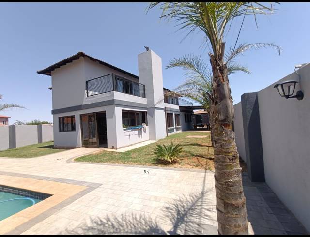 3 BEDROOM HOUSE FOR SALE IN VANDERBIJLPARK SE 8